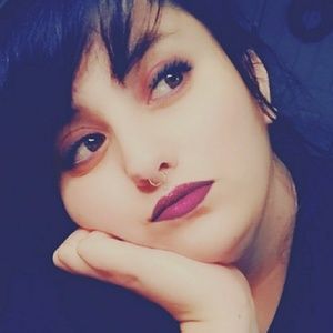 Meet your Posher, Emerald